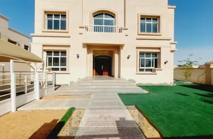 Villa - 4 Bedrooms - 6 Bathrooms for rent in Mohamed Bin Zayed City - Abu Dhabi