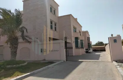 Villa - 4 Bedrooms - 5 Bathrooms for rent in Khalifa City A - Khalifa City - Abu Dhabi