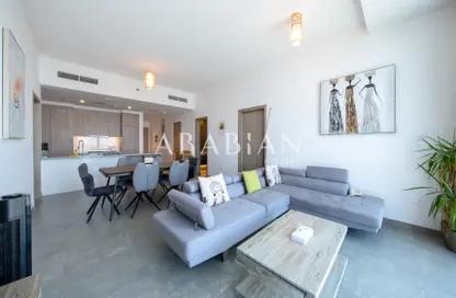 Apartment - 2 Bedrooms - 2 Bathrooms for sale in Stella Maris - Dubai Marina - Dubai