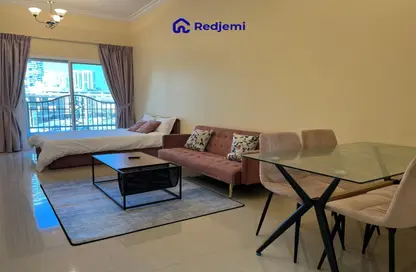 Apartment - 1 Bathroom for rent in Alfa Residence - Jumeirah Village Circle - Dubai