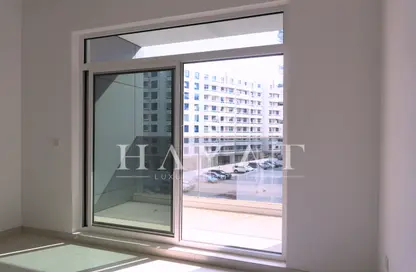 Apartment - 1 Bedroom - 1 Bathroom for sale in Topaz Residences 3 - Dubai Silicon Oasis - Dubai