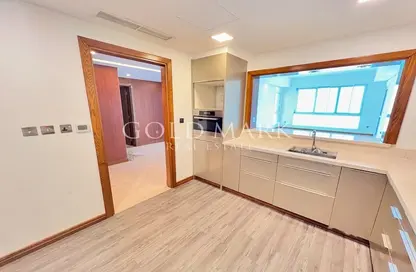 Apartment - 3 Bedrooms - 4 Bathrooms for rent in Marina Residences 3 - Marina Residences - Palm Jumeirah - Dubai