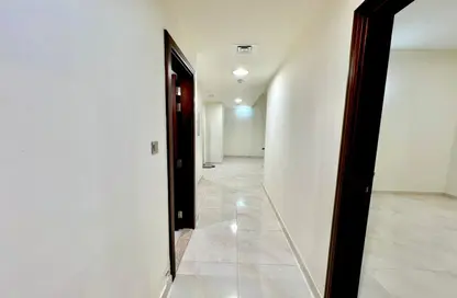 Apartment - 2 Bedrooms - 2 Bathrooms for rent in Shabiya 11 - Shabiya - Mussafah - Abu Dhabi