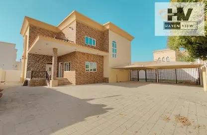 Villa - 4 Bedrooms - 5 Bathrooms for rent in Shakhbout City - Abu Dhabi