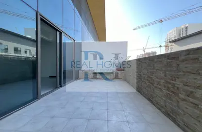 Apartment - 3 Bedrooms - 3 Bathrooms for rent in Crystal Residence - Jumeirah Village Circle - Dubai