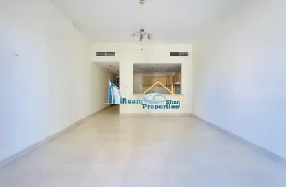 Apartment - 1 Bathroom for rent in Dubai Silicon Oasis - Dubai