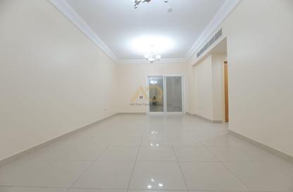 Apartment - 2 Bedrooms - 2 Bathrooms for rent in Al Nahda Complex - Al Nahda - Sharjah