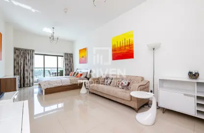 Apartment - 1 Bathroom for rent in Bermuda Views - Dubai Sports City - Dubai