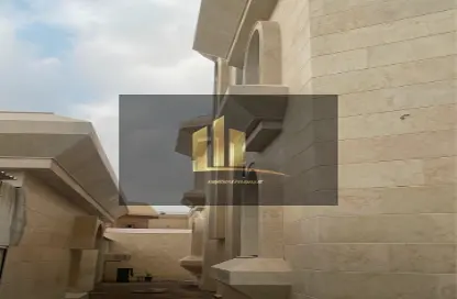 Villa - 5 Bedrooms - 5 Bathrooms for sale in Muwafja - Wasit - Sharjah