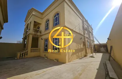 Villa - 4 Bedrooms - 5 Bathrooms for rent in Madinat Al Riyad - Abu Dhabi