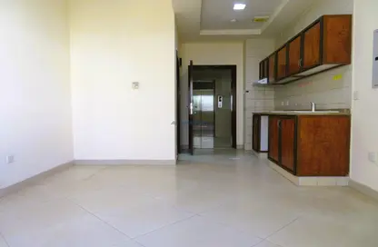 Apartment - 1 Bathroom for rent in Port Saeed - Deira - Dubai