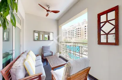 Apartment - 2 Bedrooms - 2 Bathrooms for sale in Jash Hamad - Shoreline Apartments - Palm Jumeirah - Dubai