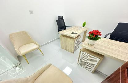 Office Space - Studio - 1 Bathroom for rent in Red Avenue - Al Garhoud - Dubai