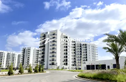 Apartment - 2 Bedrooms - 2 Bathrooms for rent in Waters Edge - Yas Island - Abu Dhabi