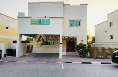 Villa - 4 Bedrooms - 6 Bathrooms for sale in Circle Villas - Jumeirah Village Circle - Dubai