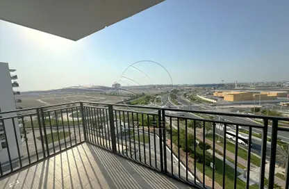 Apartment - 3 Bedrooms - 4 Bathrooms for sale in Waters Edge - Yas Island - Abu Dhabi