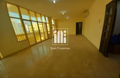 Apartment - 4 Bedrooms - 4 Bathrooms for rent in Al Manaseer - Abu Dhabi