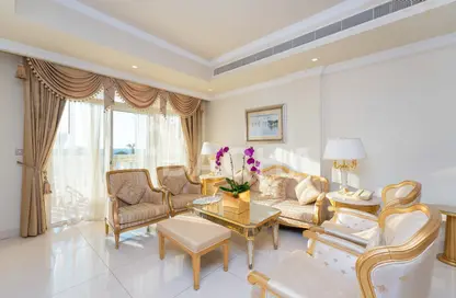 Apartment - 2 Bedrooms - 3 Bathrooms for rent in Kempinski Palm Residence - The Crescent - Palm Jumeirah - Dubai