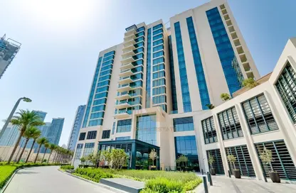 Apartment - 3 Bedrooms - 4 Bathrooms for sale in Vida Residence 2 - Vida Residence - The Hills - Dubai