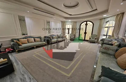 Villa - 4 Bedrooms - 6 Bathrooms for rent in Al Aweer 1 - Al Aweer - Dubai