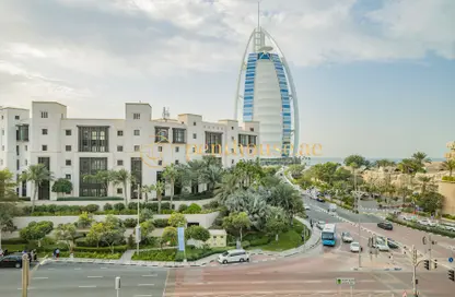 Apartment - 4 Bedrooms - 5 Bathrooms for rent in Lamtara 1 - Madinat Jumeirah Living - Umm Suqeim - Dubai