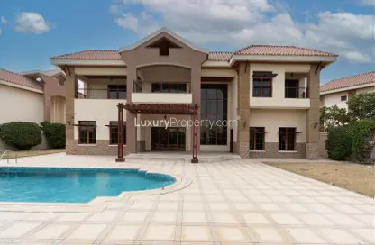 Villa - 5 Bedrooms - 6 Bathrooms for rent in The Mansions - Jumeirah Islands - Dubai