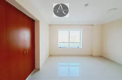 Apartment - 2 Bedrooms - 3 Bathrooms for rent in Al Kaloti Tower - Al Majaz 2 - Al Majaz - Sharjah