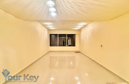 Apartment - 4 Bedrooms - 4 Bathrooms for rent in Nation Towers - Corniche Road - Abu Dhabi