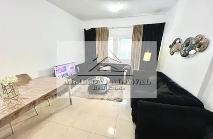 Apartment - 2 Bedrooms - 2 Bathrooms for rent in Al Khan Lagoon - Al Khan - Sharjah