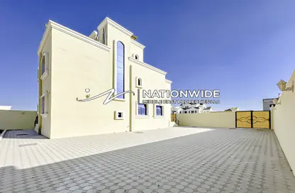 Villa - 5 Bedrooms - 5 Bathrooms for sale in Madinat Al Riyad - Abu Dhabi