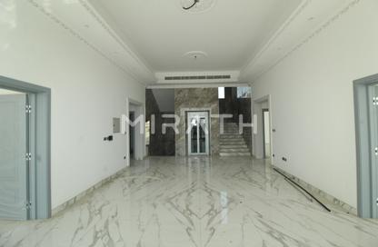 Villa - 5 Bedrooms - 6 Bathrooms for rent in Al Barsha South 1 - Al Barsha South - Al Barsha - Dubai