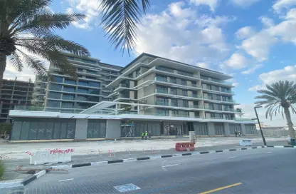 Apartment - 2 Bedrooms - 2 Bathrooms for sale in Seagate Building 1 - Seagate - Mina Rashid - Dubai