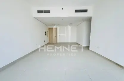 Apartment - 1 Bedroom - 2 Bathrooms for rent in Ayesha Tower - Al Jaddaf - Dubai