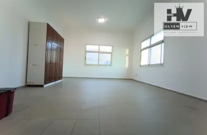 Apartment - 1 Bathroom for rent in Mohammed Villas 24 - Mohamed Bin Zayed City - Abu Dhabi