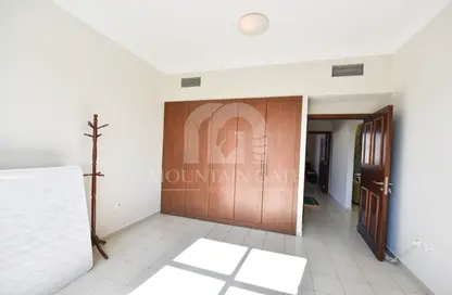 Townhouse - 5 Bedrooms - 6 Bathrooms for rent in Western Residence South - Falcon City of Wonders - Dubai