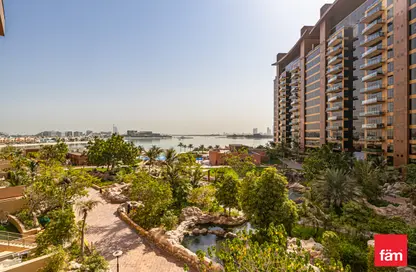 Apartment - 1 Bedroom - 2 Bathrooms for rent in Emerald - Tiara Residences - Palm Jumeirah - Dubai