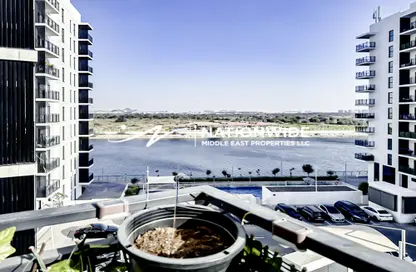 Apartment - 2 Bedrooms - 2 Bathrooms for sale in Waters Edge - Yas Island - Abu Dhabi