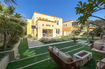 Villa - 3 Bedrooms - 4 Bathrooms for sale in Heritage - Jumeirah Park - Dubai