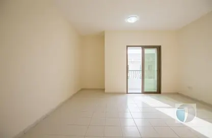 Apartment - 1 Bathroom for rent in D08 - China Cluster - International City - Dubai