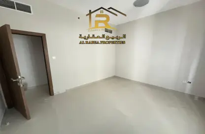 Apartment - 2 Bedrooms - 2 Bathrooms for rent in Gulfa Towers - Al Rashidiya 1 - Al Rashidiya - Ajman