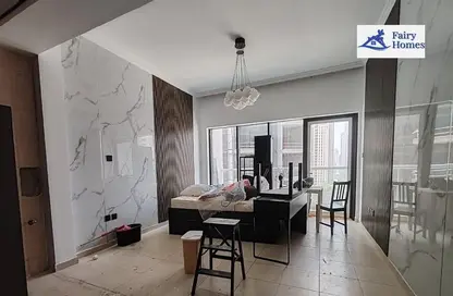 Apartment - 1 Bathroom for sale in Burj Al Nujoom - Downtown Dubai - Dubai