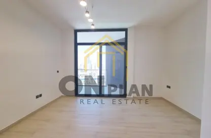 Apartment - 1 Bedroom - 2 Bathrooms for rent in Binghatti LUNA - Jumeirah Village Circle - Dubai