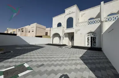 Villa - 5 Bedrooms - 7 Bathrooms for rent in Al Salamat - Al Ain