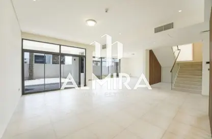 Villa - 4 Bedrooms - 5 Bathrooms for sale in West Yas - Yas Island - Abu Dhabi