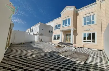 Villa - 5 Bedrooms - 6 Bathrooms for rent in Al Maqam - Al Ain