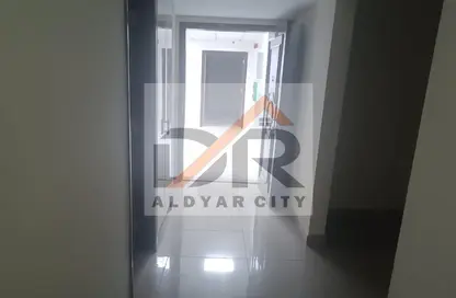 Apartment - 3 Bedrooms - 2 Bathrooms for rent in Ajman Corniche Residences - Ajman Corniche Road - Ajman