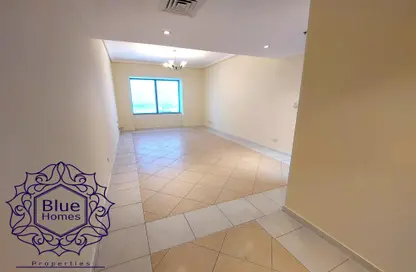 Apartment - 3 Bedrooms - 3 Bathrooms for rent in 21st Century Tower - Sheikh Zayed Road - Dubai