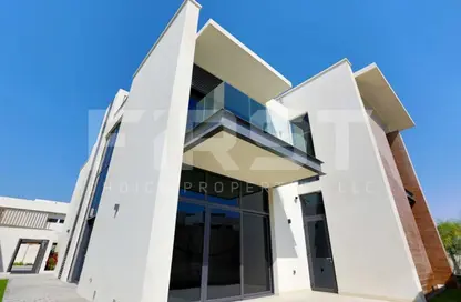 Villa - 4 Bedrooms - 5 Bathrooms for sale in West Yas - Yas Island - Abu Dhabi