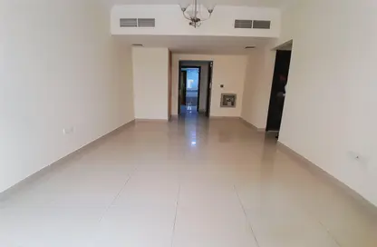 Apartment - 2 Bedrooms - 2 Bathrooms for rent in SG Muwaileh Building - Muwaileh - Sharjah