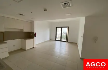 Apartment - 2 Bedrooms - 2 Bathrooms for rent in Hayat Boulevard-1A - Hayat Boulevard - Town Square - Dubai